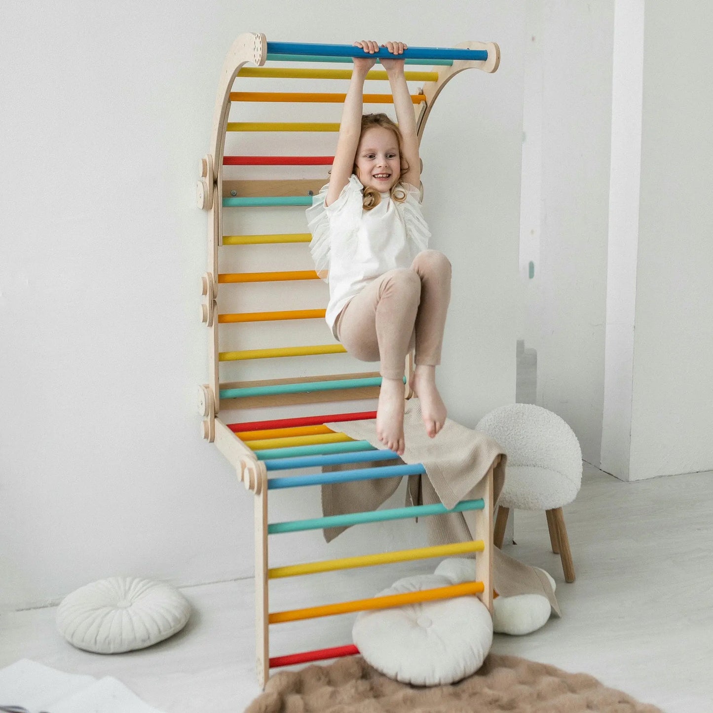 Grand ensemble d’escalade inclinable (mur suédois) BusyKids Europe s.r.o.