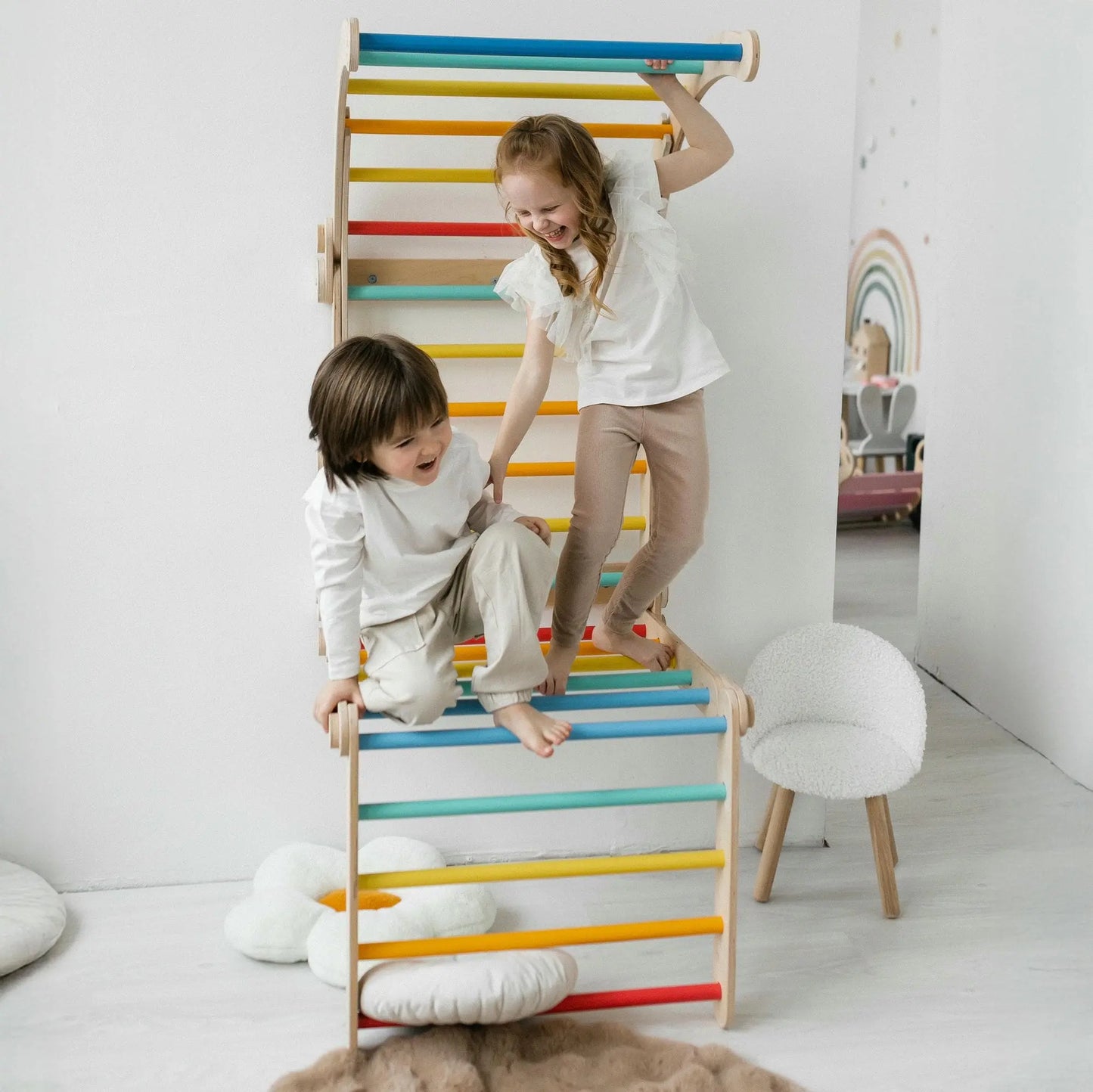 Grand ensemble d’escalade inclinable (mur suédois) BusyKids Europe s.r.o.