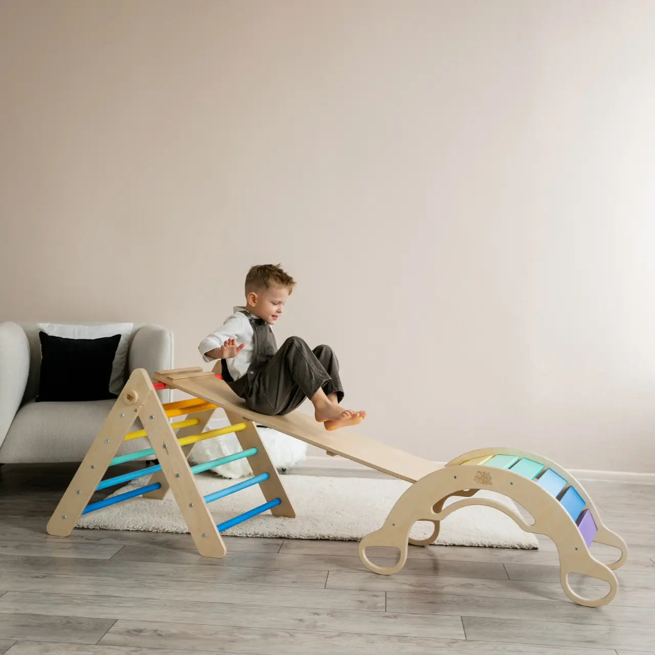 Ensemble - Triangle de Pikler + un grand toboggan à double face + bascule d’équilibre BusyKids Europe s.r.o.