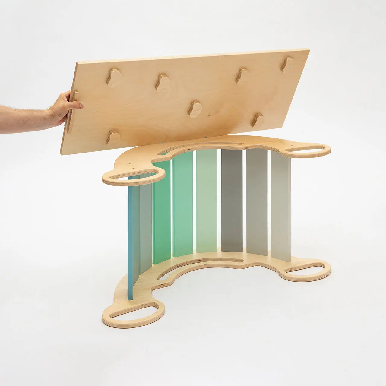 Ensemble (grand) - Triangle de Pikler + 2 planches à double face + bascule d’équilibre BusyKids Europe s.r.o.