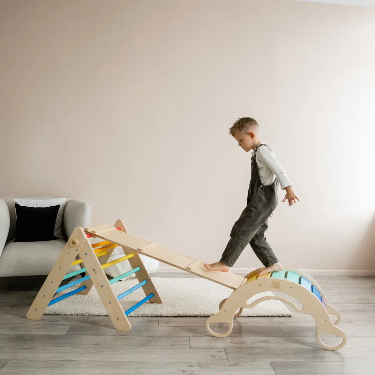 Ensemble - Triangle de Pikler + un grand toboggan à double face + bascule d’équilibre BusyKids Europe s.r.o.