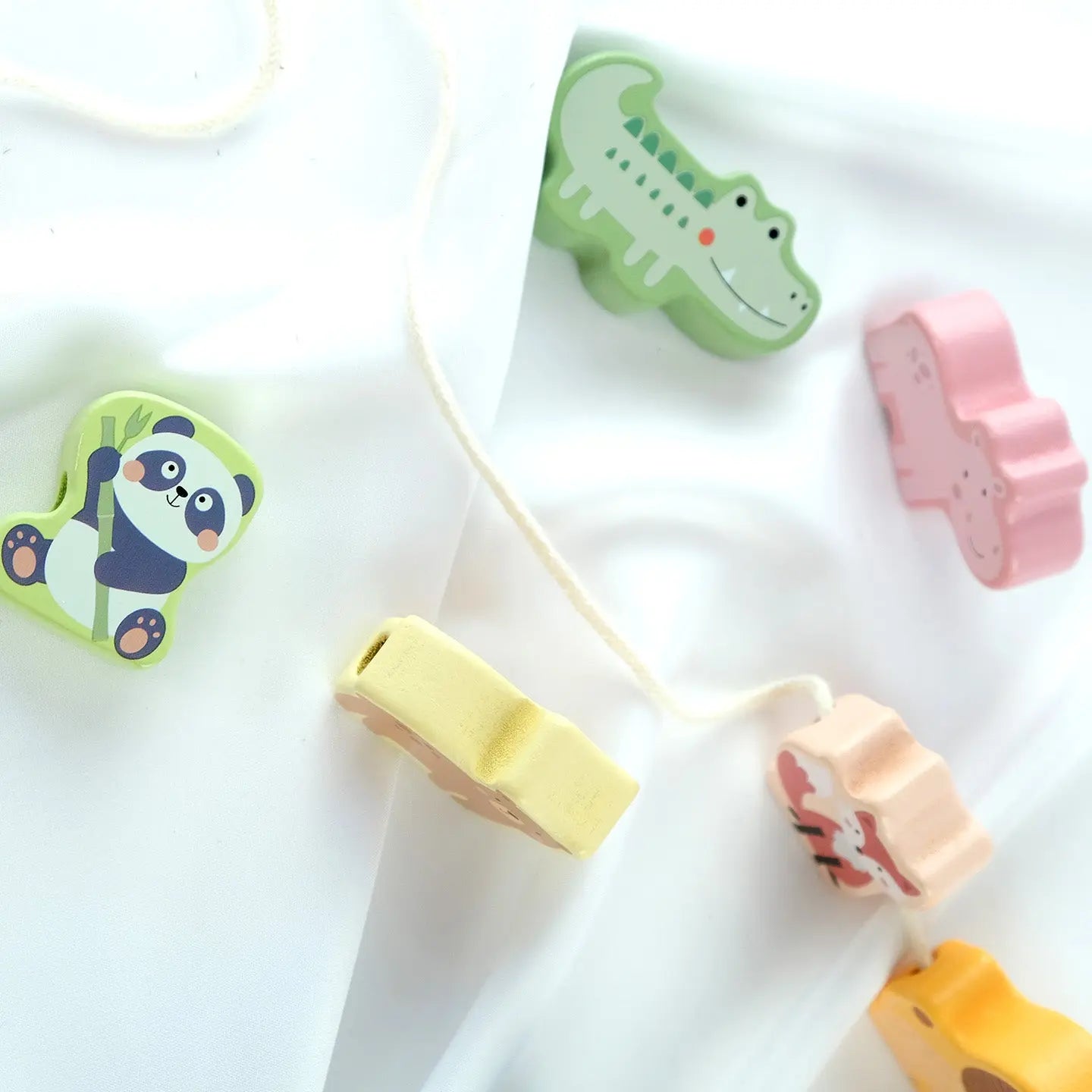 Coffret de Jeu Montessori - ensemble pour les enfants de 18 à 24 BusyKids Europe s.r.o.