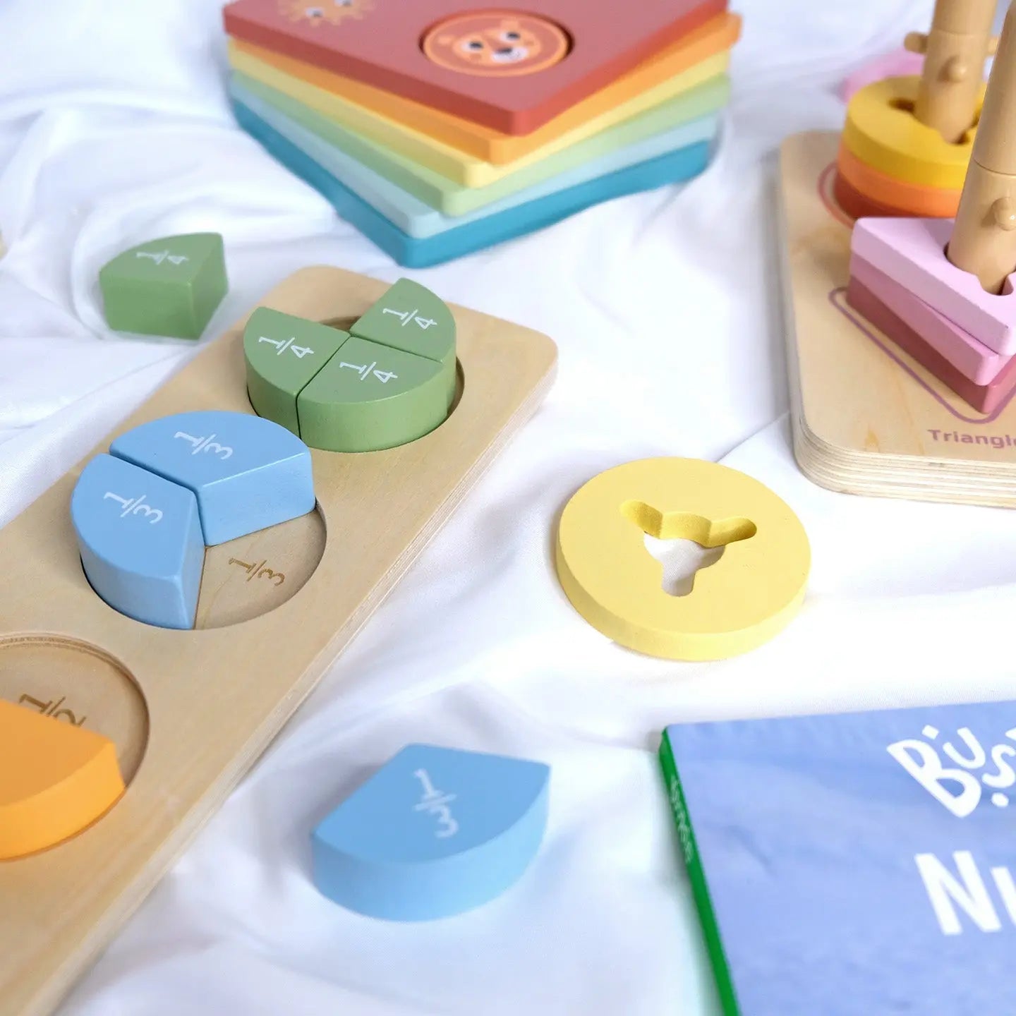 Coffret de Jeu Montessori pour les enfants de 24 à 36 mois BusyKids BusyKids Europe s.r.o.