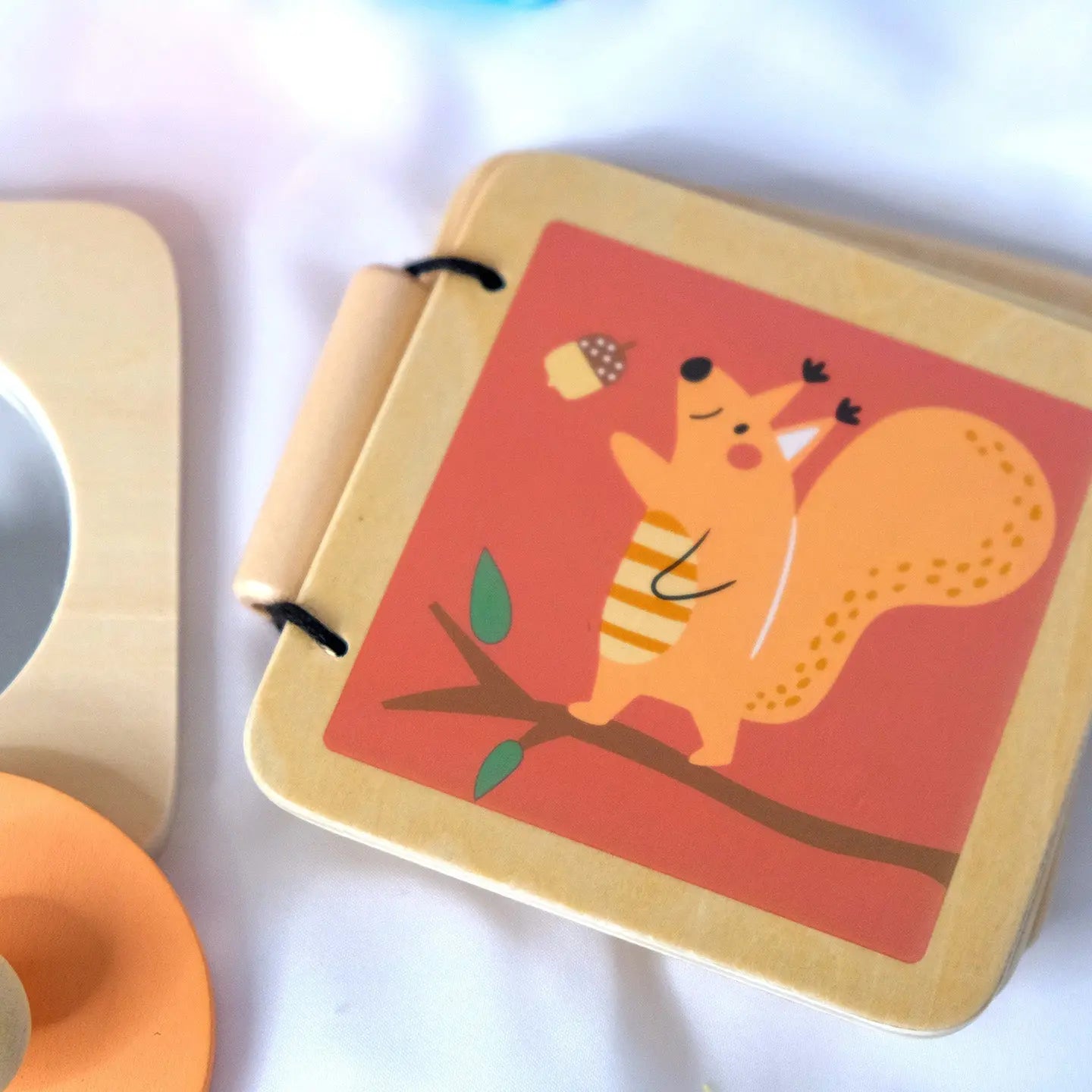 Coffret de Jeu Montessori "BusyKids" pour les enfants de 6 à 12 mois BusyKids Europe s.r.o.