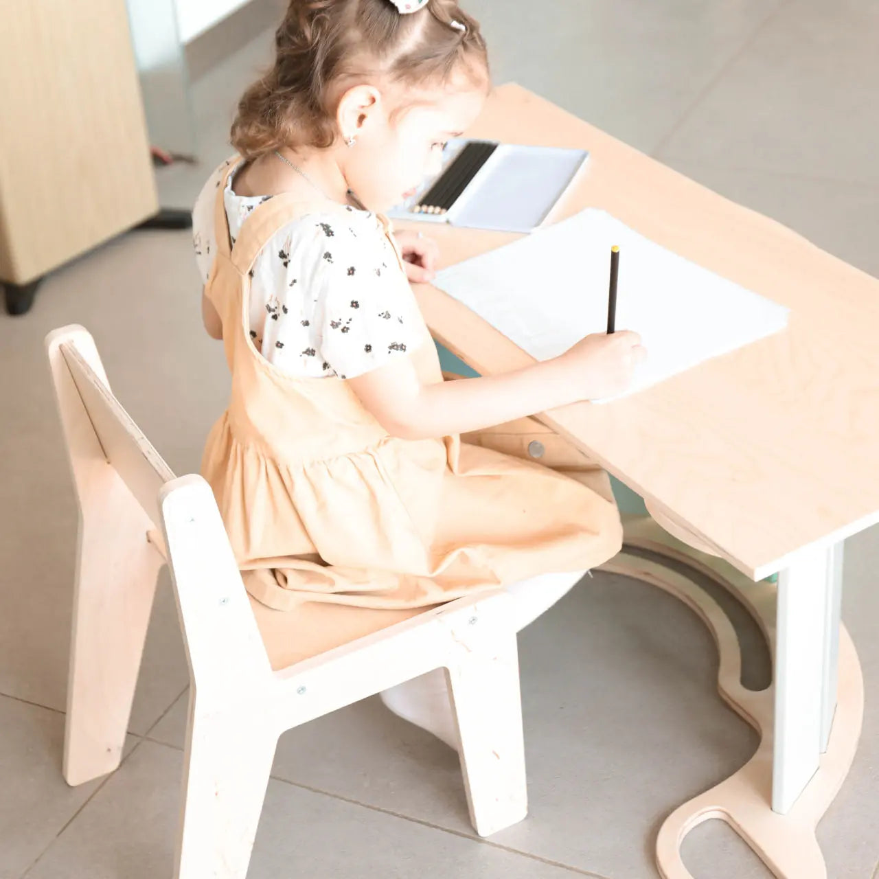 Ensemble - bascule / planche à double face / chaise - couleur menthe BusyKids Europe s.r.o.