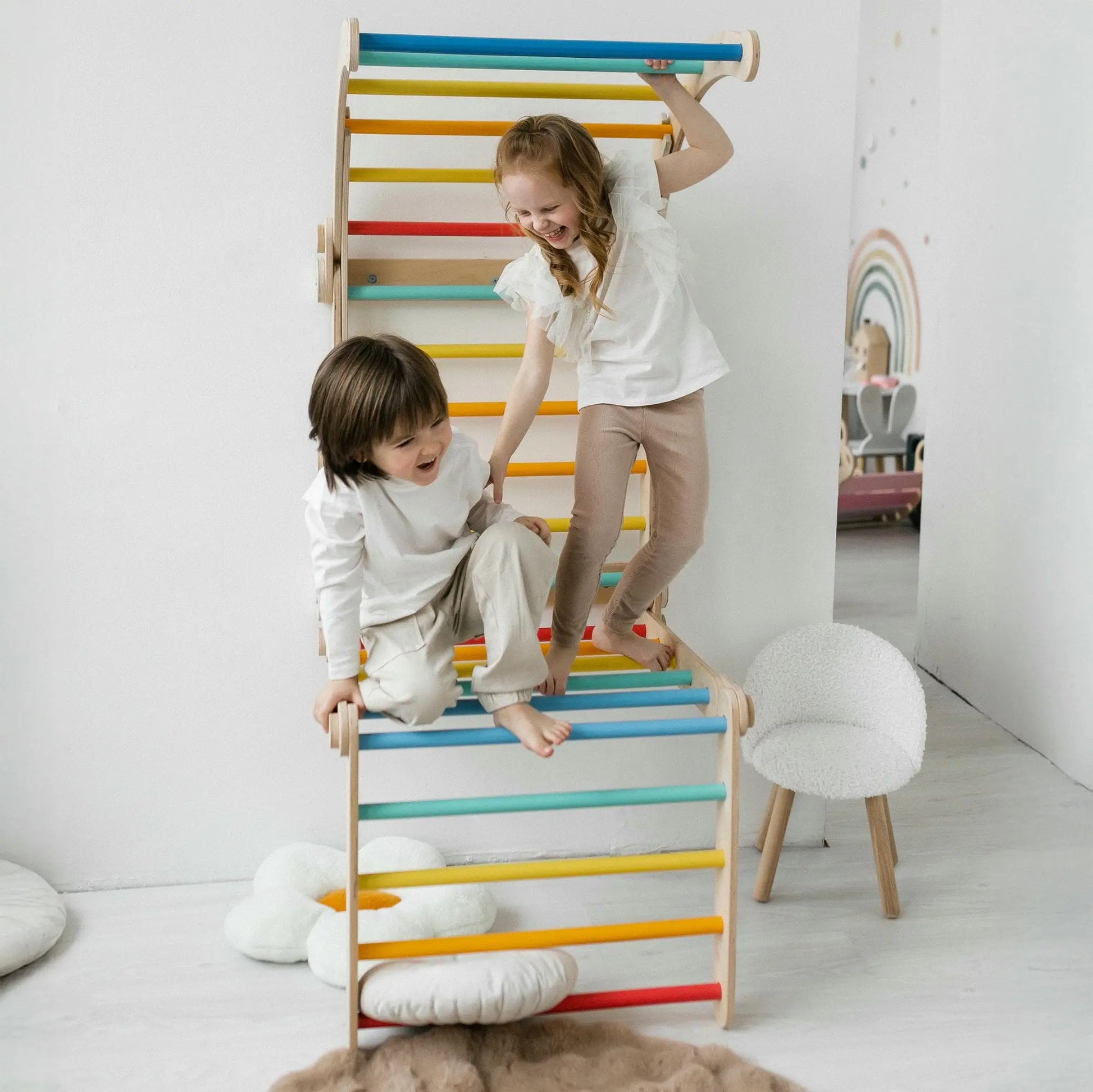Grand ensemble d’escalade inclinable (mur suédois) BusyKids Europe s.r.o.
