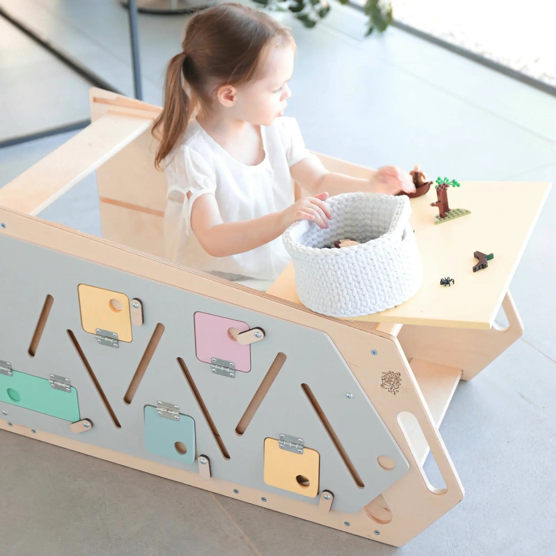 Tour d'observation multifonctions 5 en 1 - Play XL BusyKids Europe s.r.o.