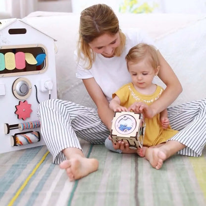 Ensemble - Busy board maisonnette blanche et cube interactif Busykids