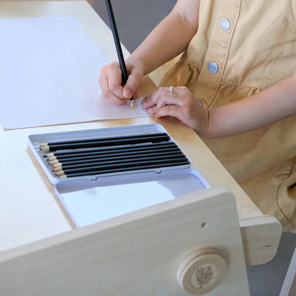 Ensemble - table et chaise évolutives pour jeunes enfants - nature BusyKids Europe s.r.o.