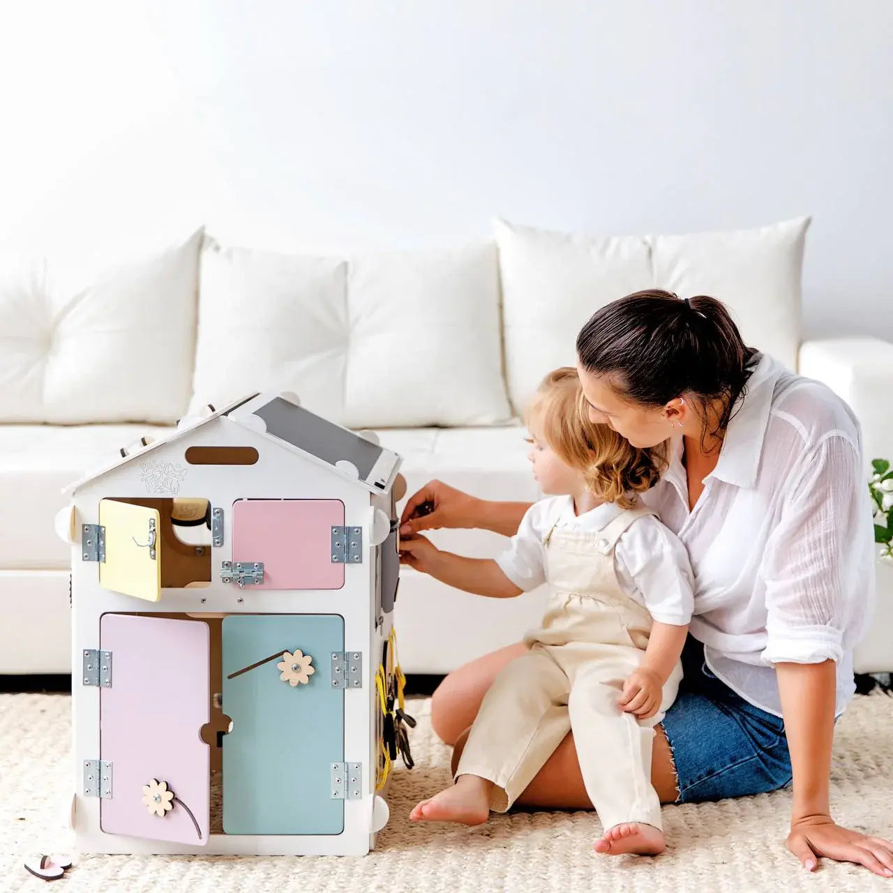 Busy board Maisonnette éducative en bois - blanche BusyKids Europe s.r.o.