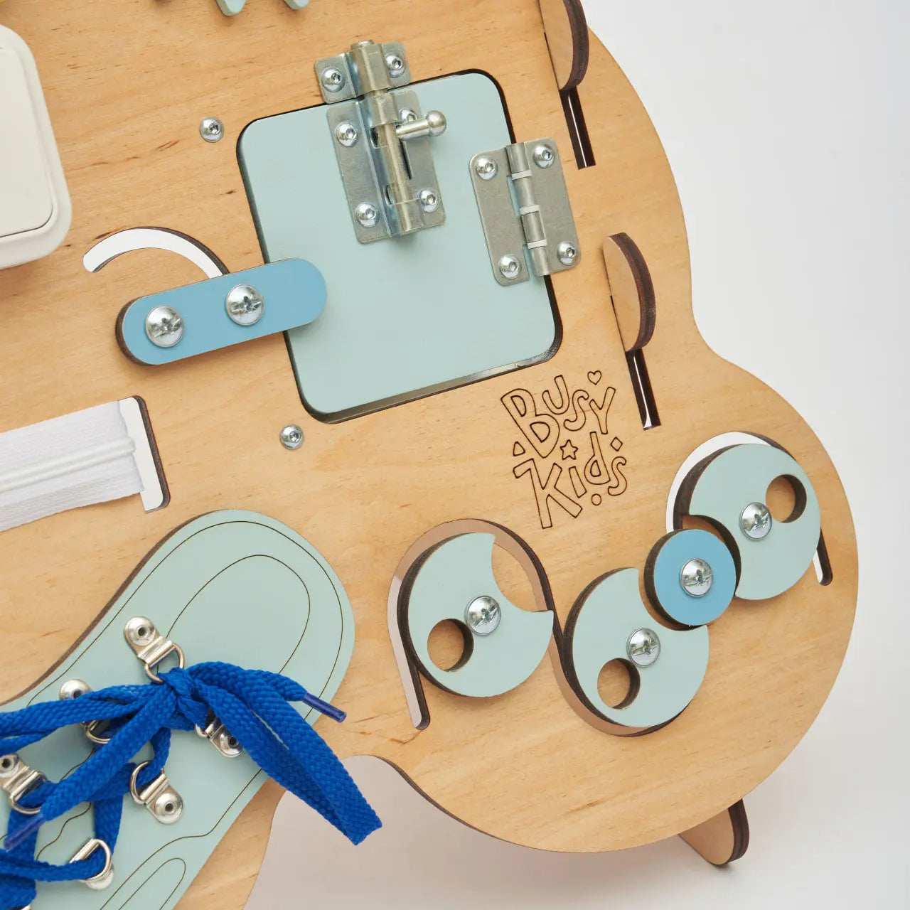 Busy Board «Ourson Curieux» - Jouet éducatif BusyKids Europe s.r.o.