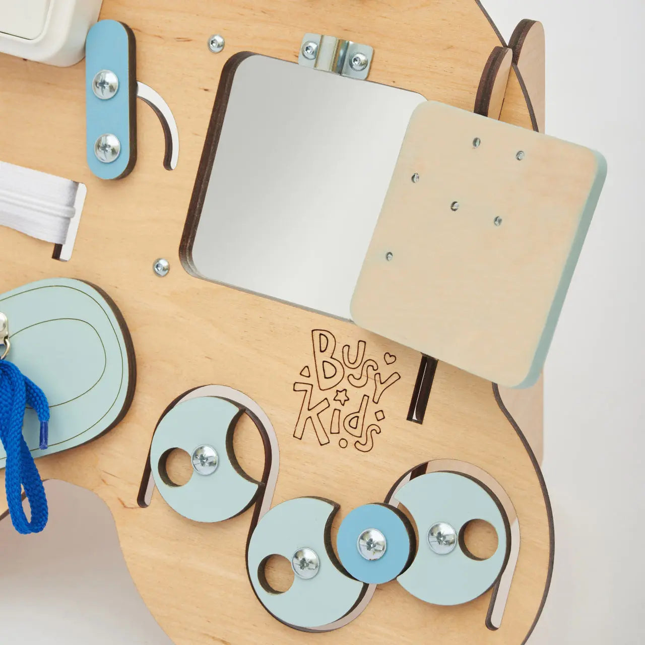 Busy Board «Ourson Curieux» - Jouet éducatif BusyKids Europe s.r.o.