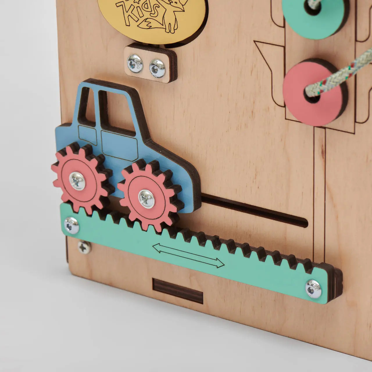 Busy board Maisonnette éducative en bois Mini BusyKids Europe s.r.o.