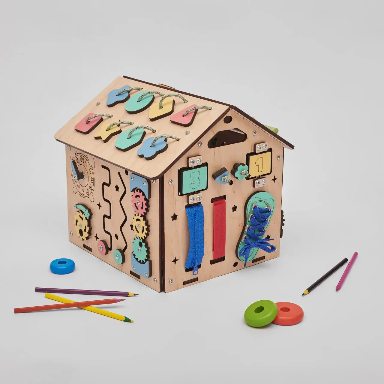 Busy board Maisonnette éducative en bois Mini BusyKids Europe s.r.o.
